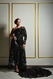 Sophisticated Drama & Sculpted Elegance